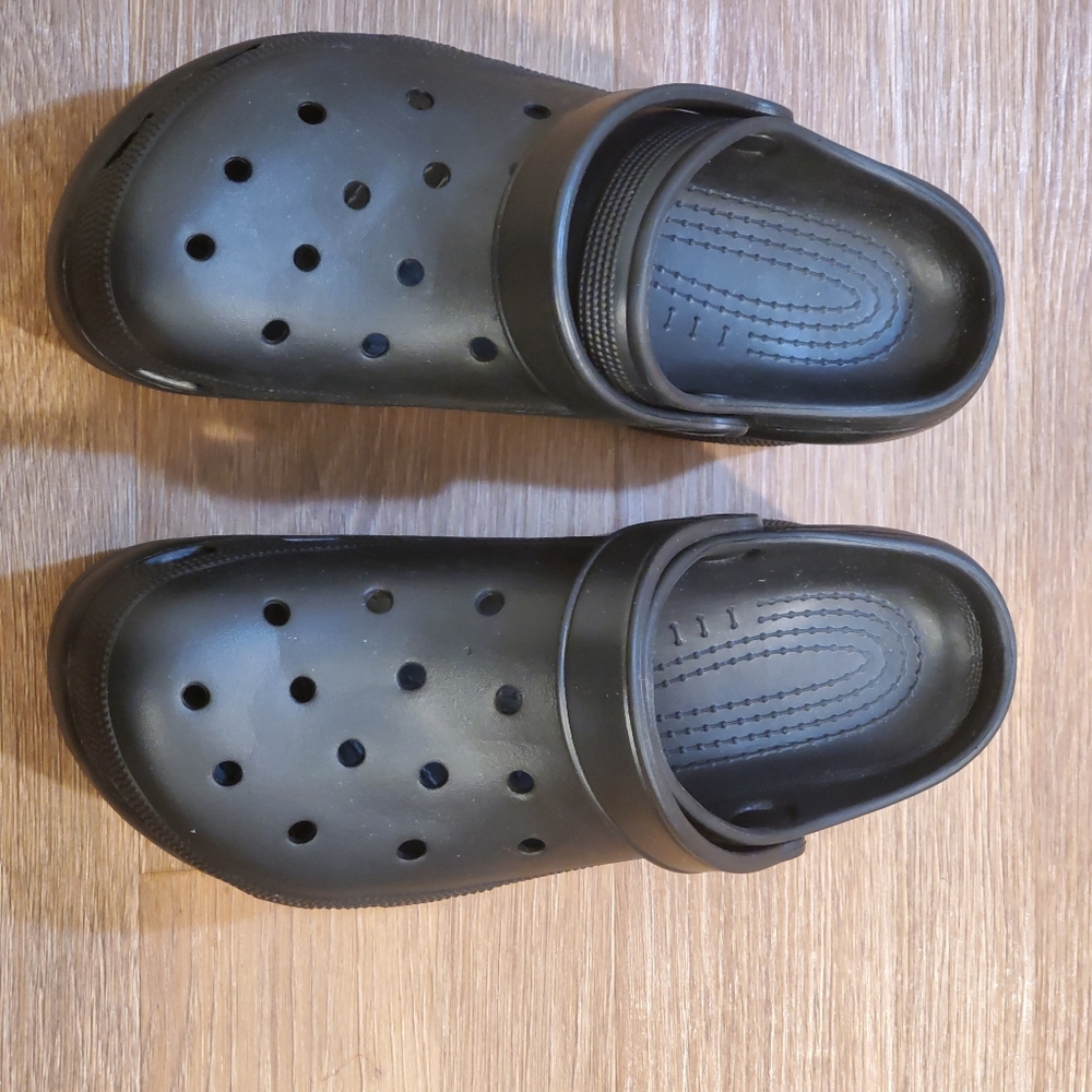 Cape Robbin Black Platform Slip On Mules - Picture 8 of 10